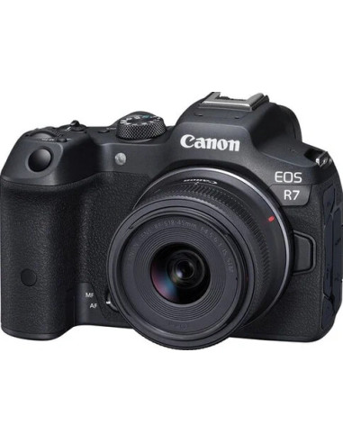 EOS R7